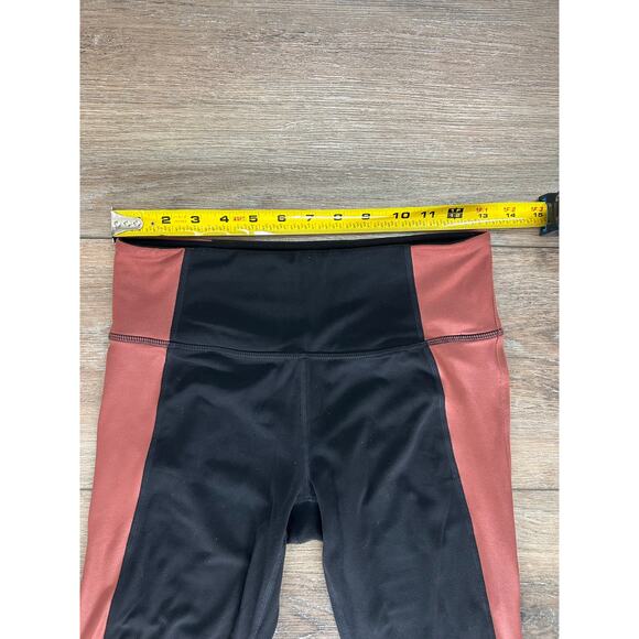 Athleta Salutation Colorblock Asym 7/8 Leggings Size Small Yoga Pants - Picture 5 of 9
